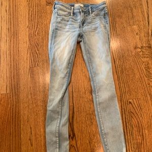 Light wash leans seize 23 w!